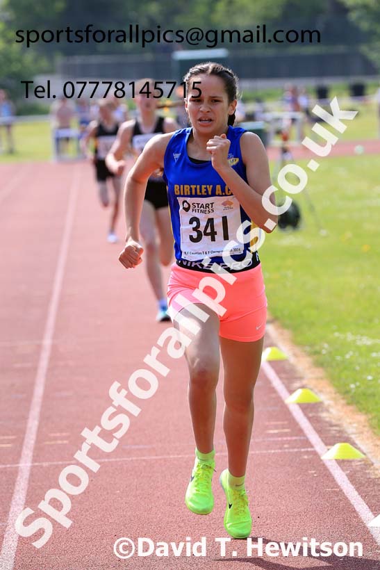 Girls Under-15s 1500 metres, 2024 North Eastern Track and Field Champs., Middlesbrough.  Photo: David T. Hewitson/Sports for All Pics